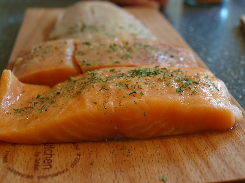 Baked Salmon with Dill and Lemon